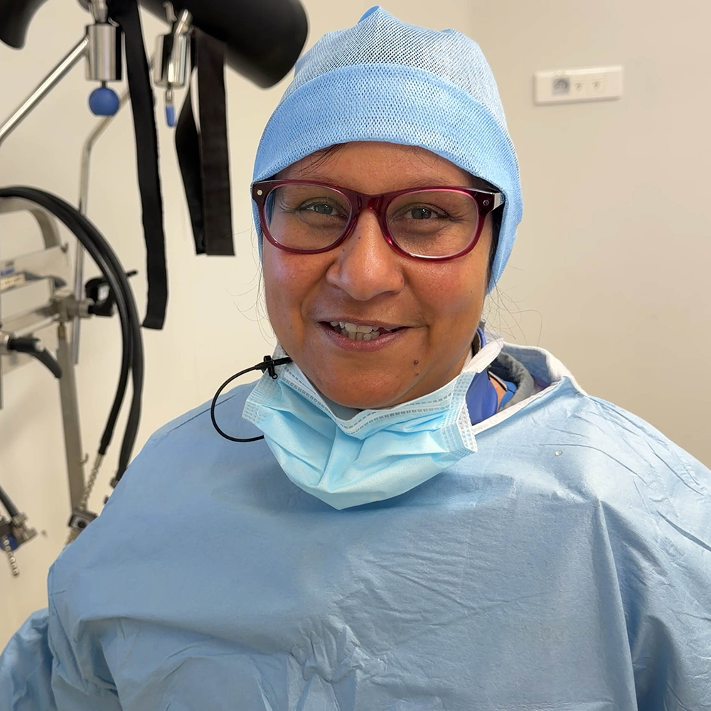 Dr Nadia Abid